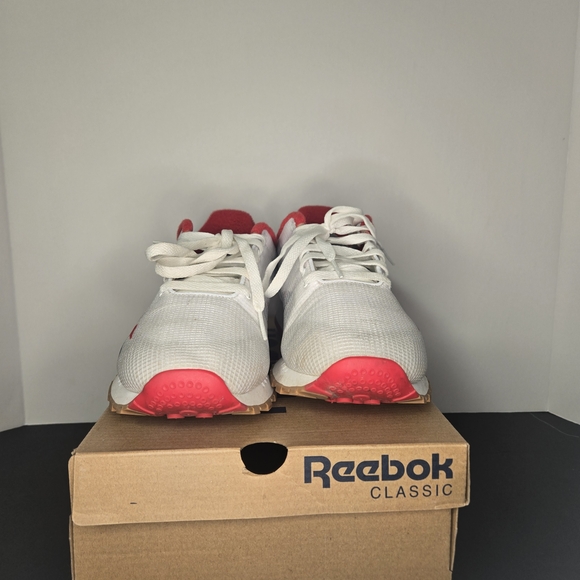 Reebok Classic White and Red Sneakers - Picture 2 of 6